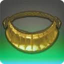 GOLD NECKLACE - Heavy and of the purest quality. Said to be worn by a scandalous figure in Ul'dah who was recently toppled in a criminal scandal. [MODERATE AMOUNT OF GIL]